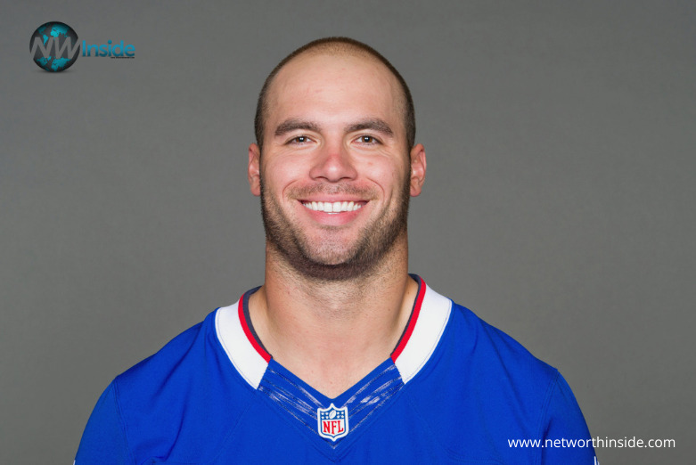 Mike Caussin Net worth